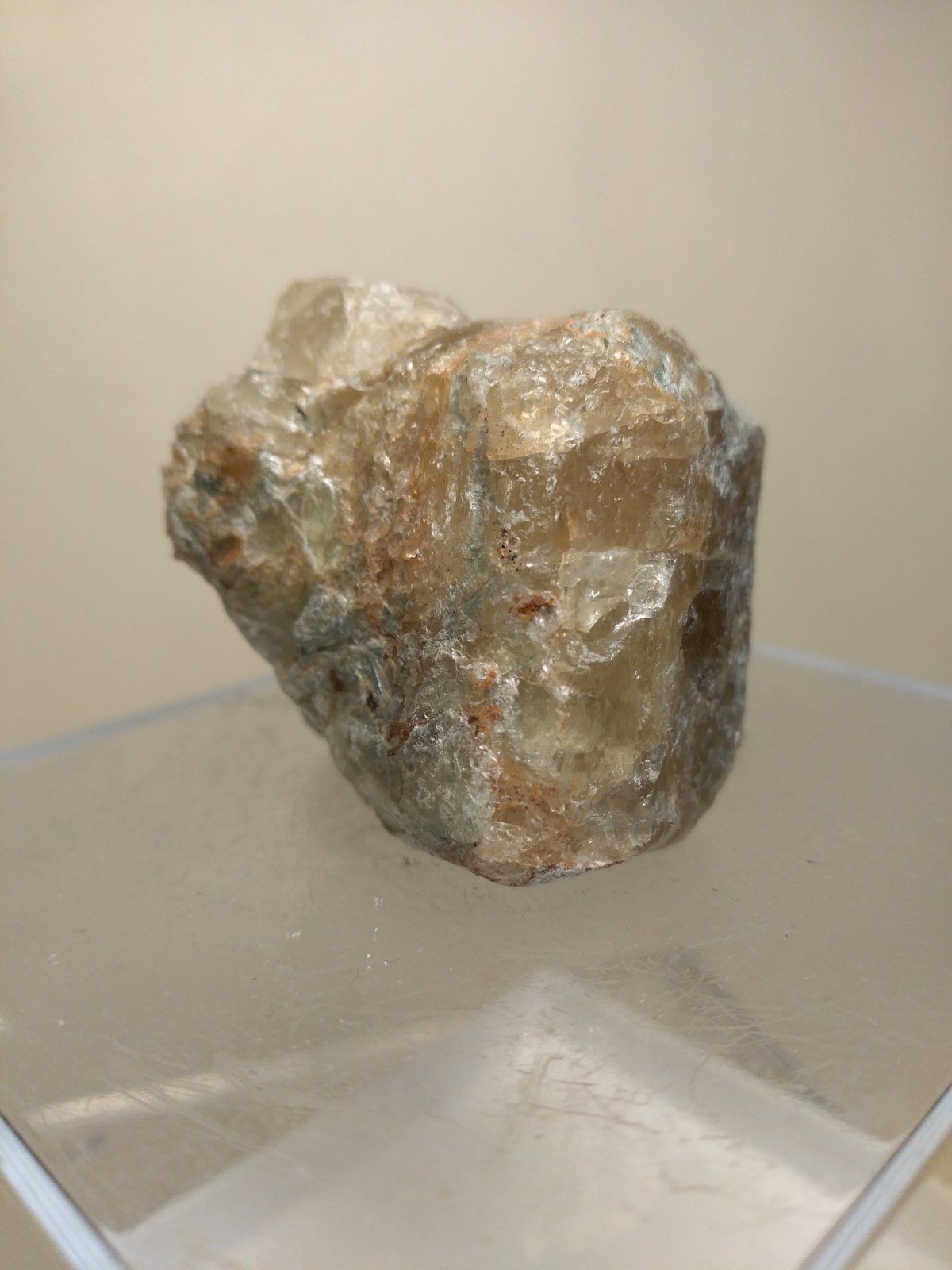 Fluorapatito
32 x 30 mm
(Autor: Sante Celiberti)