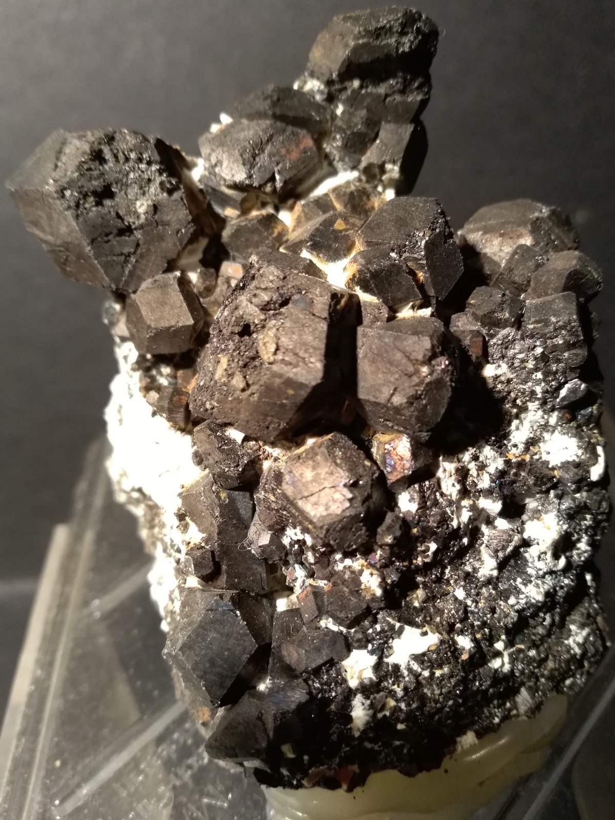 Magnetita
73 x 61 mm
(Autor: Sante Celiberti)