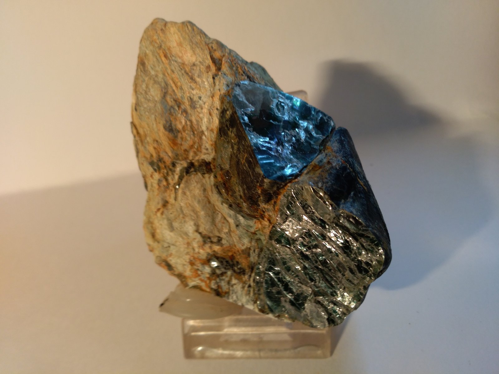 Clinochloro (variedad ripidolita)
90 x 65 mm
(Autor: Sante Celiberti)