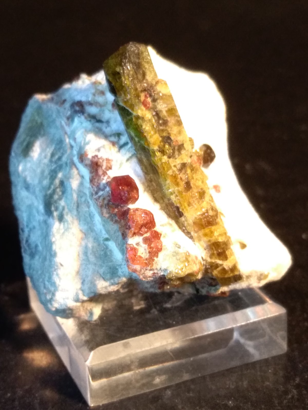 Epidota, Grossularia
37 x 36 mm
(Autor: Sante Celiberti)