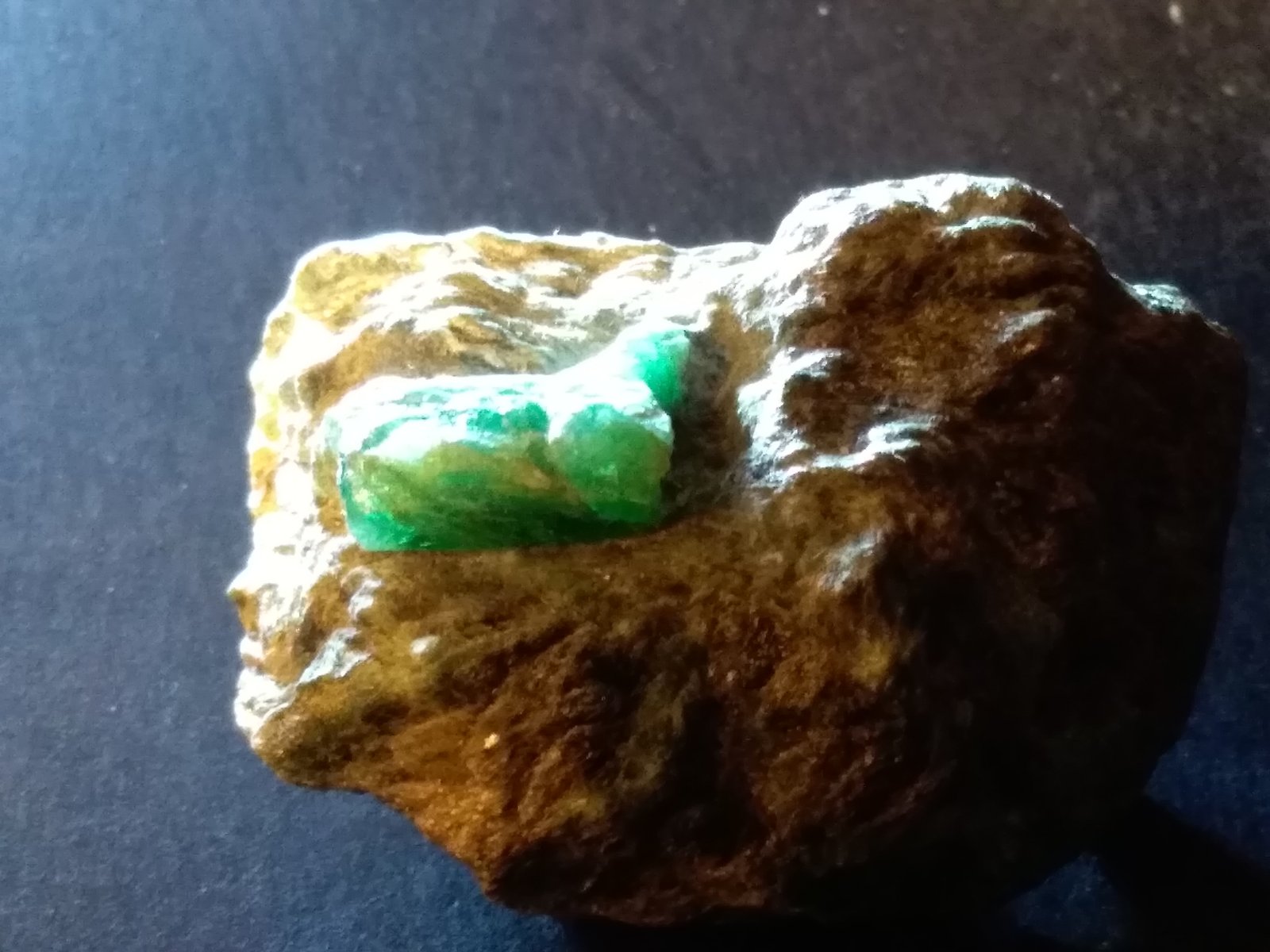 Berilo (variedad esmeralda)
39 x 31 mm
(Autor: Sante Celiberti)