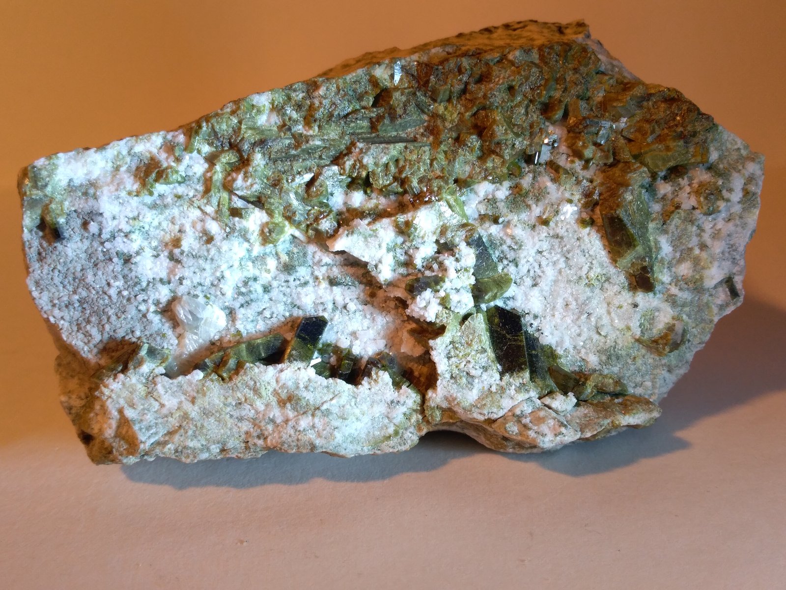 Epidota
98 x 62 mm
(Autor: Sante Celiberti)