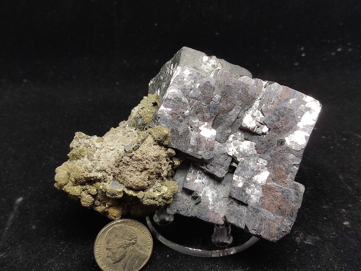 Galena
8 cm
(Autor: Cesar M. Salvan)