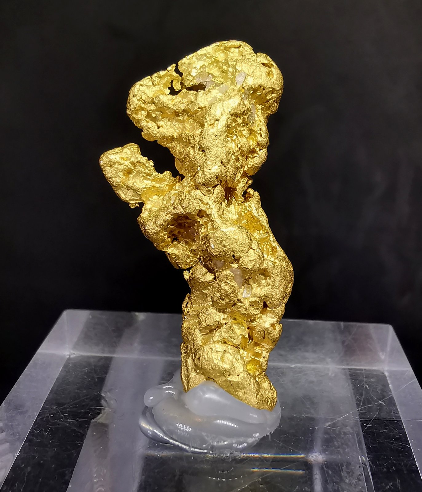 Oro Nativo
3.5cm
(Autor: Diego Navarro)