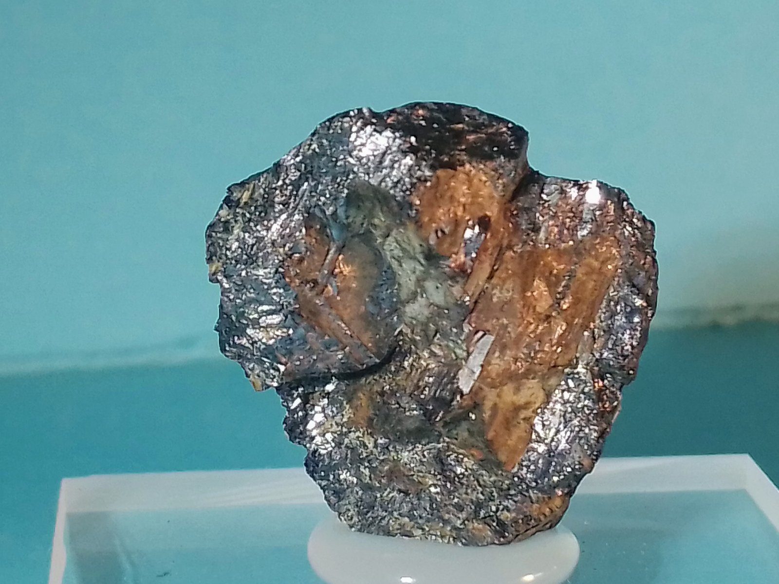 Rutilo
2 x 2 cm.
(Autor: Felipe Abolafia)