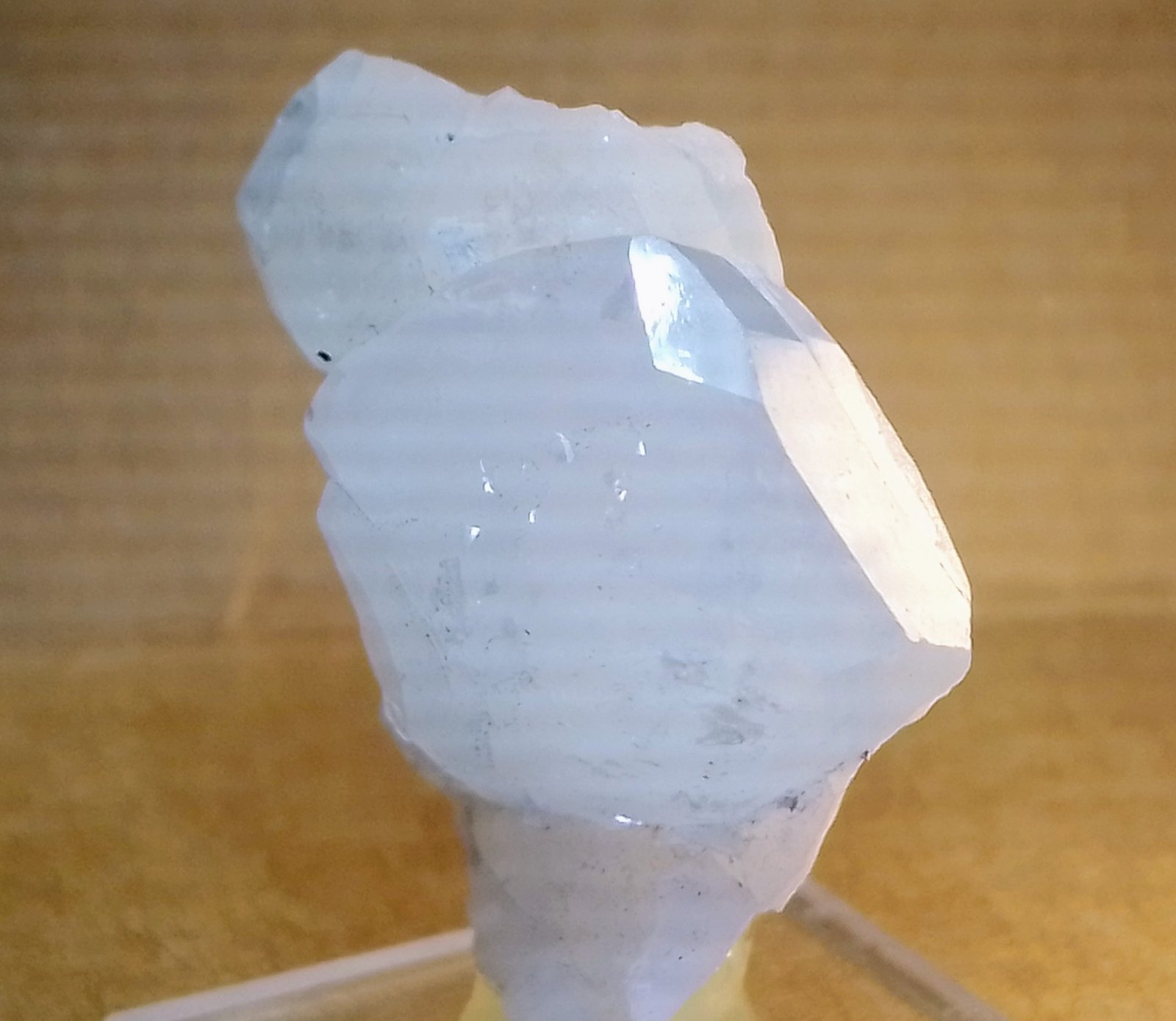 Datolita
3 x 3,5 cm.
(Autor: Felipe Abolafia)