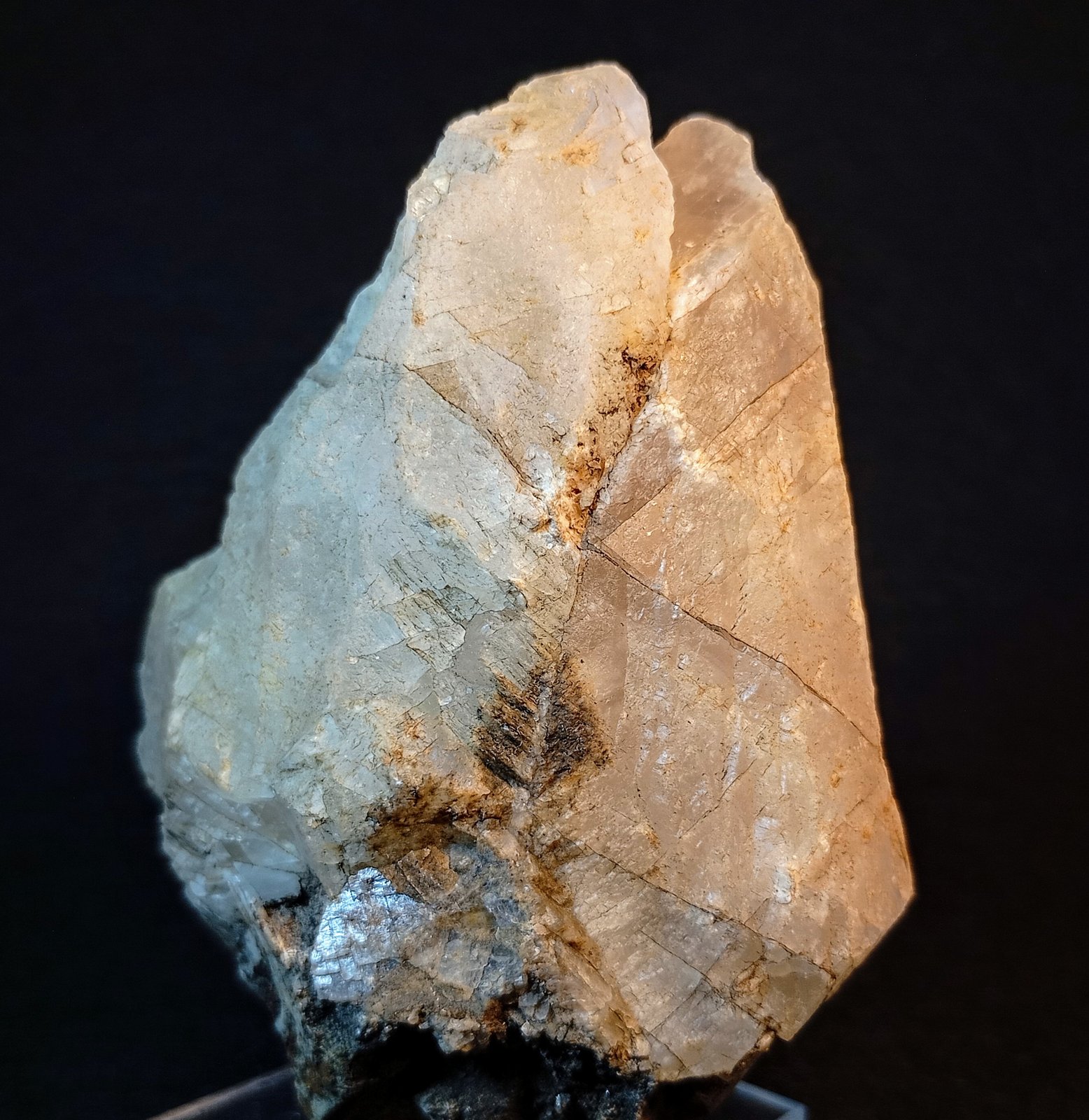 Calcita
8,5 x 6 cm.
(Autor: Felipe Abolafia)
