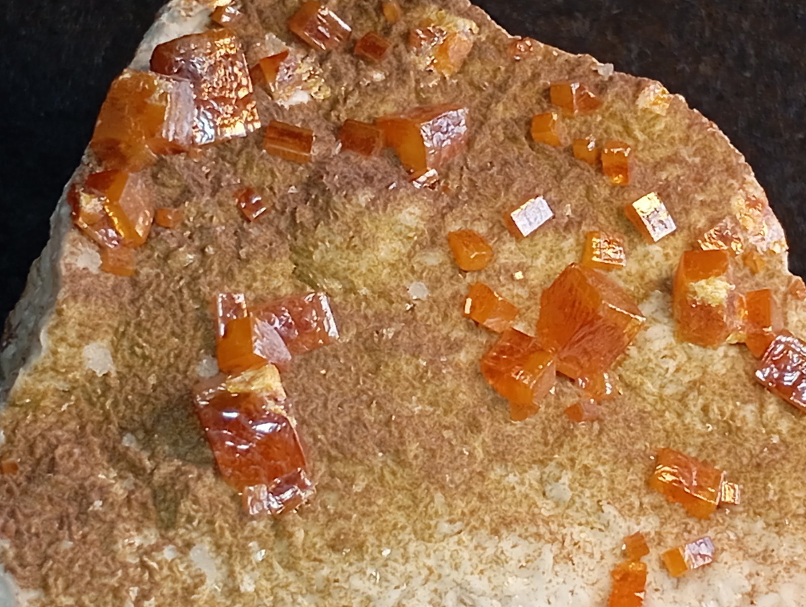 Wulfenita
7 x 7 cm.
(Autor: Felipe Abolafia)