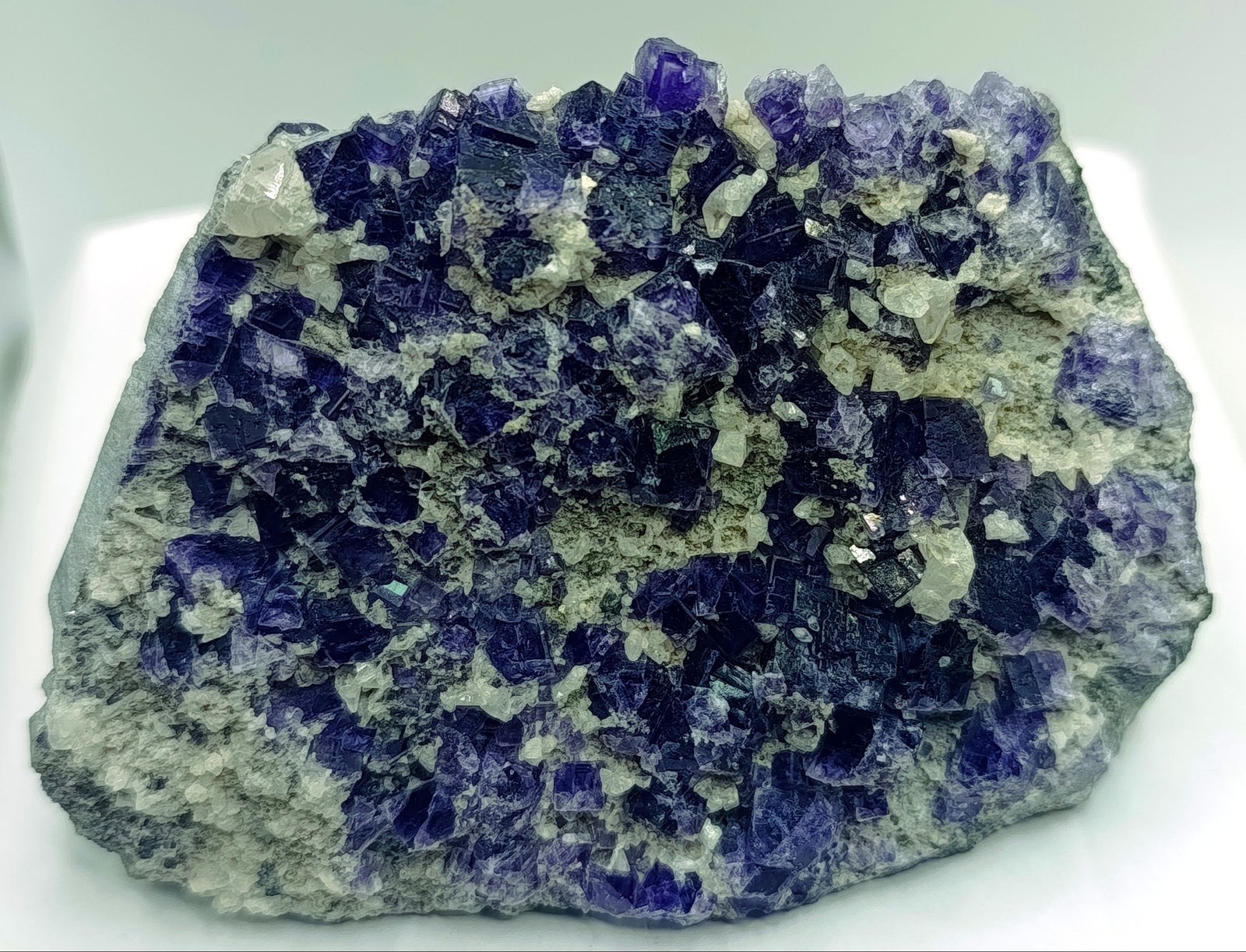 Fluorita morada.
10x7 cm
(Autor: AntonioJesus)