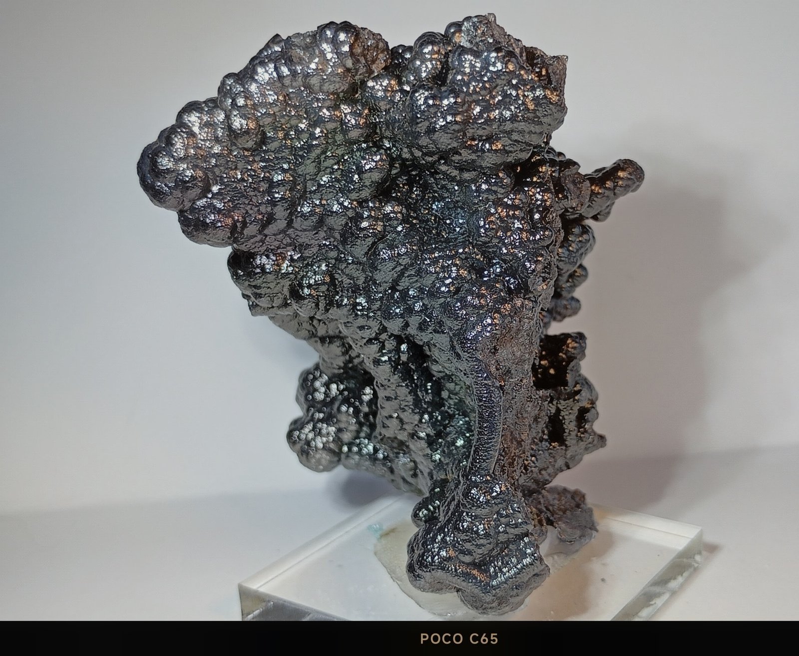 Goethita
4 x 4 x 6 cm.
(Autor: Felipe Abolafia)