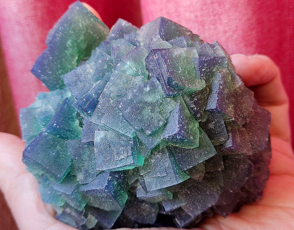 Fluorita
12 cm
(Autor: Cesar M. Salvan)