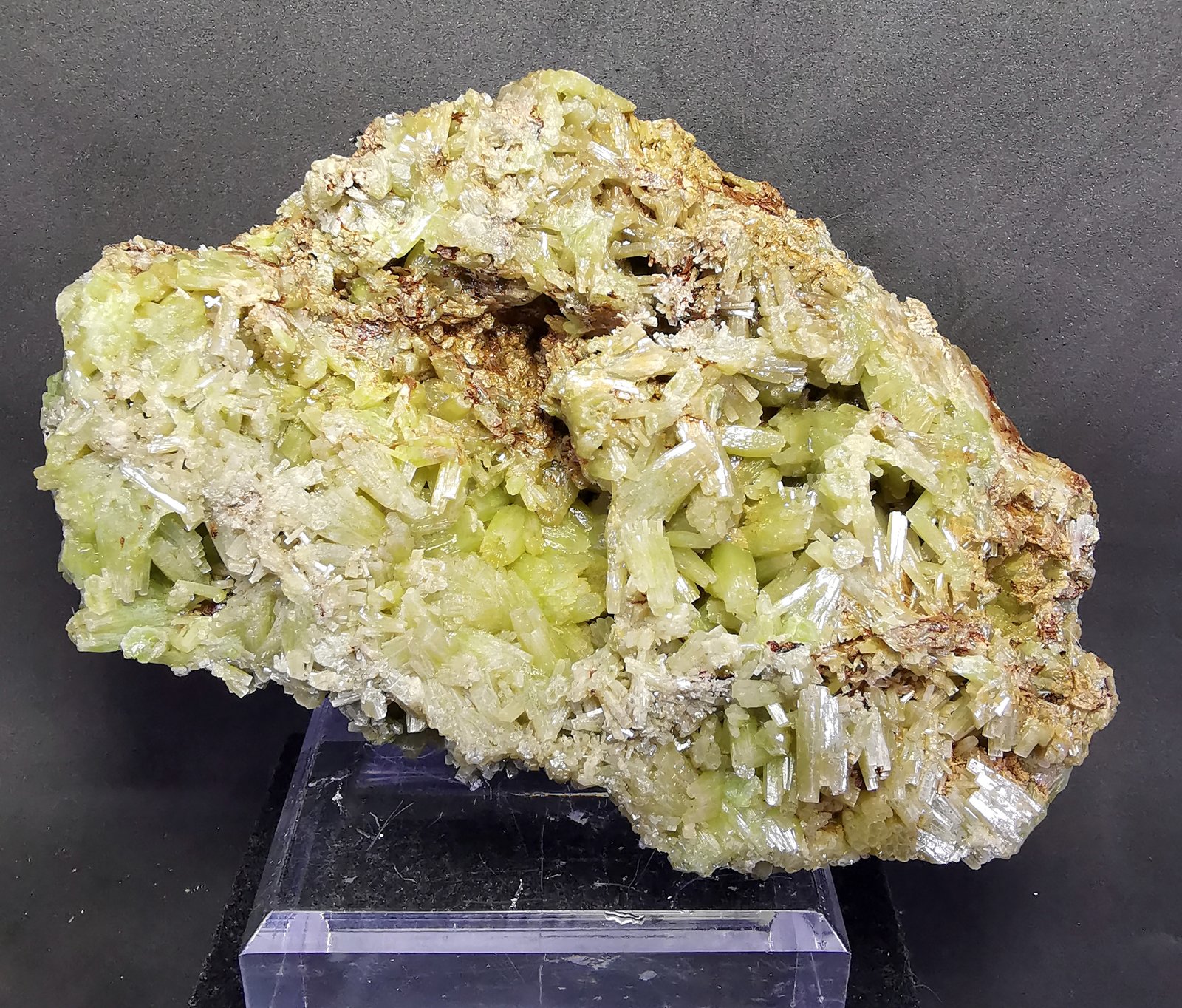 Piromorfita
11.5 x 7.3cm
(Autor: Diego Navarro)