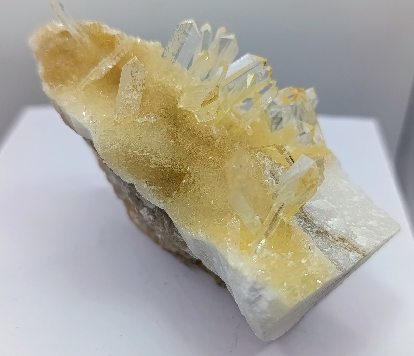 Yeso selenita.
9x5 cm
(Autor: AntonioJesus)