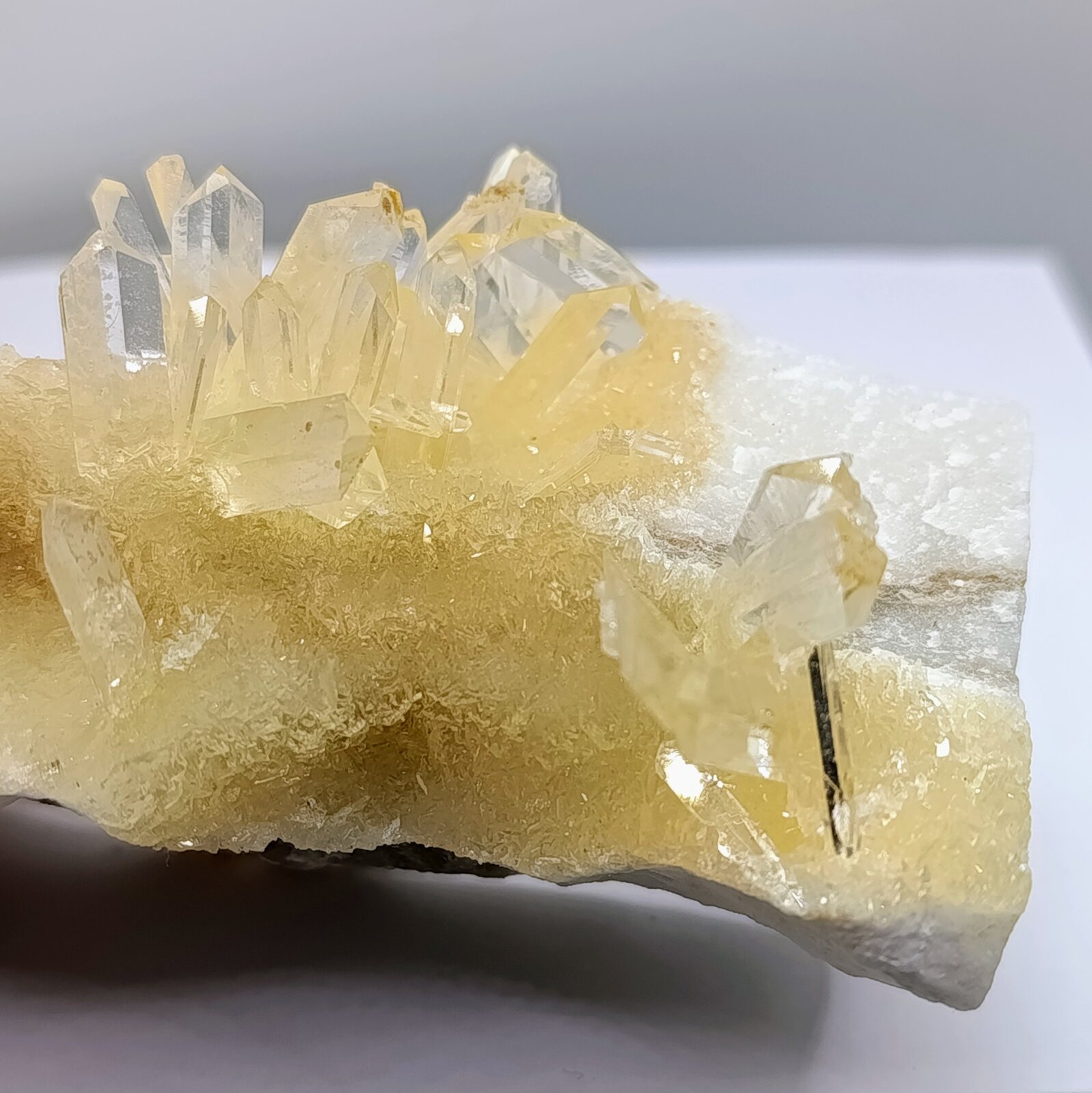 Yeso selenita.
9x5 cm
(Autor: AntonioJesus)
