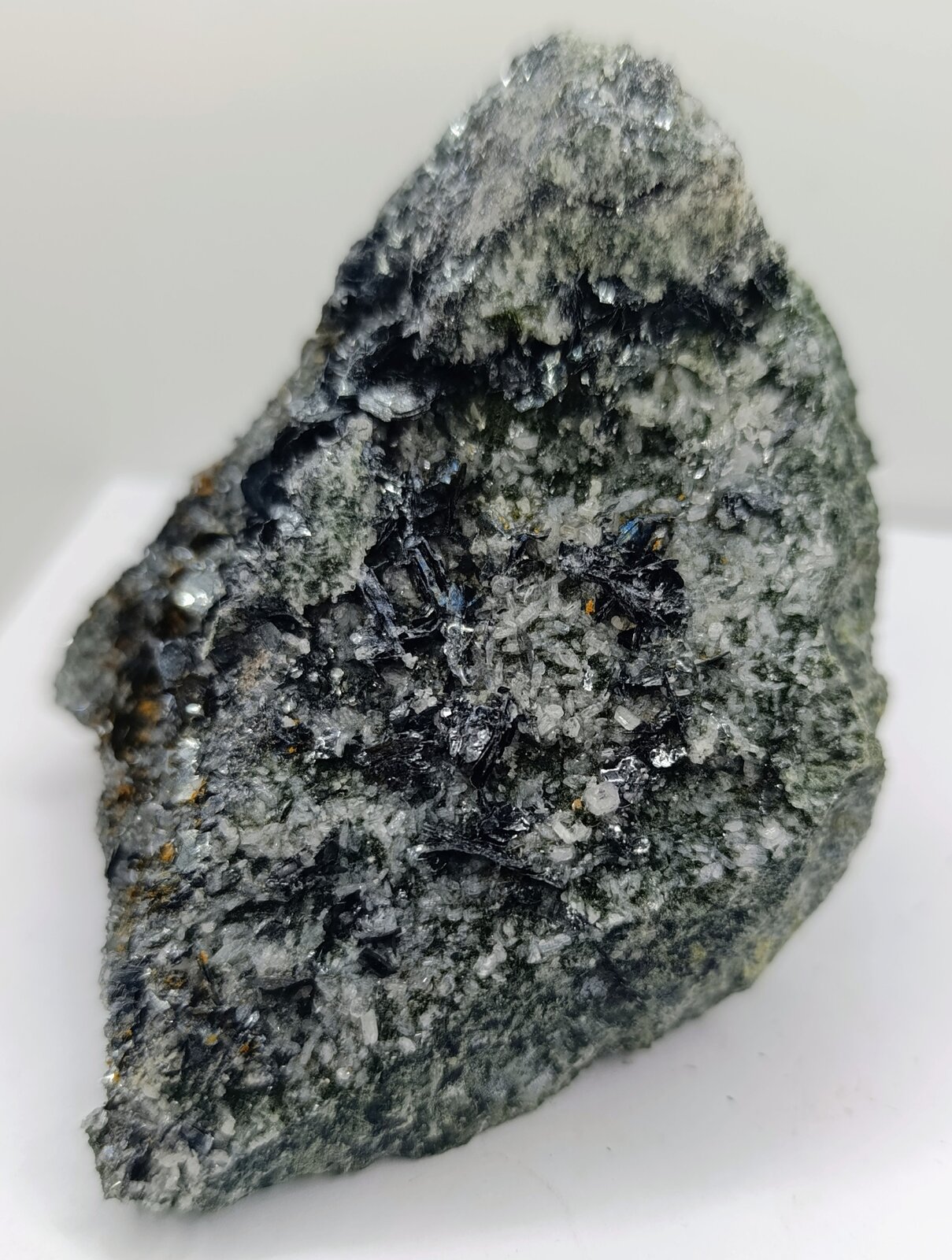 Hematites
Cantera Tejea, Los Molinillos-Cerro de la Mina, Archidona, Comarca de Antequera, Málaga, Andalucía, España
9x6 cm
(Autor: AntonioJesus)