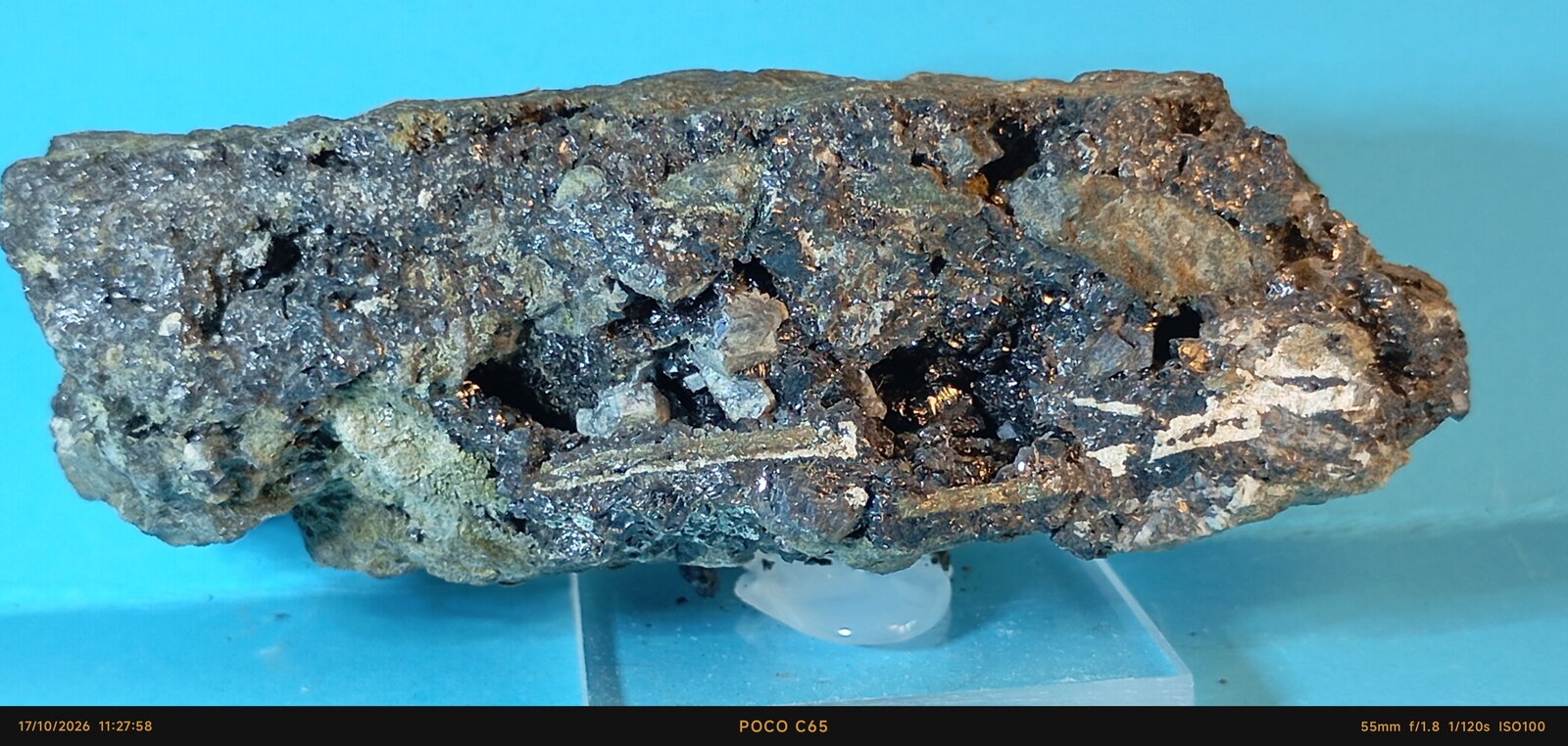 Esfalerita (variedad marmatita)
La Unión, Comarca Campo de Cartagena, Región de Murcia (Murcia), España
8 x 2,5 cm.
(Autor: Felipe Abolafia)
