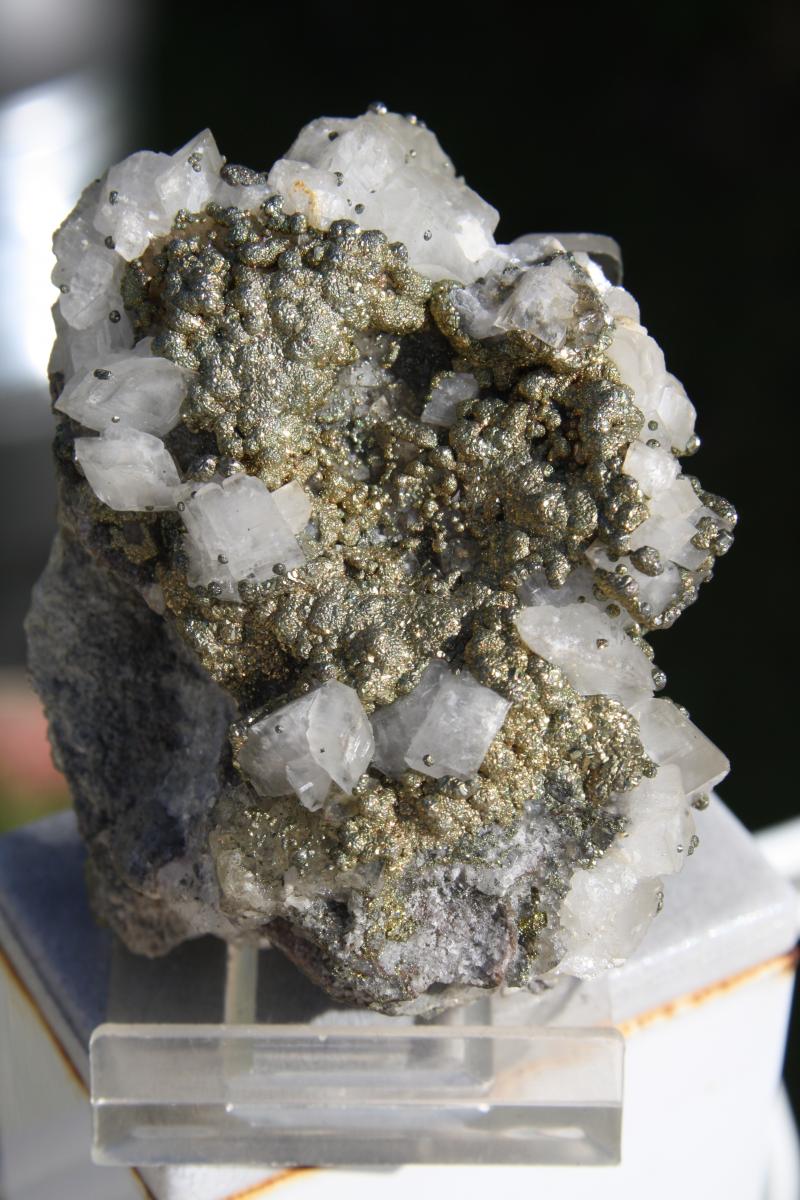 Pirita y calcita
8 x 7 cm.
(Autor: Manuel Baquero)