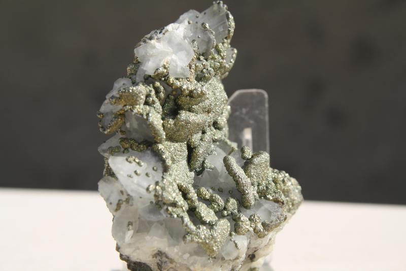 Pirita y calcita
8 x 7 cm.
(Autor: Manuel Baquero)