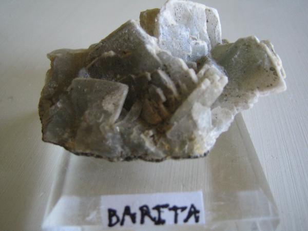 Barita con pirita
(Autor: sergio145)