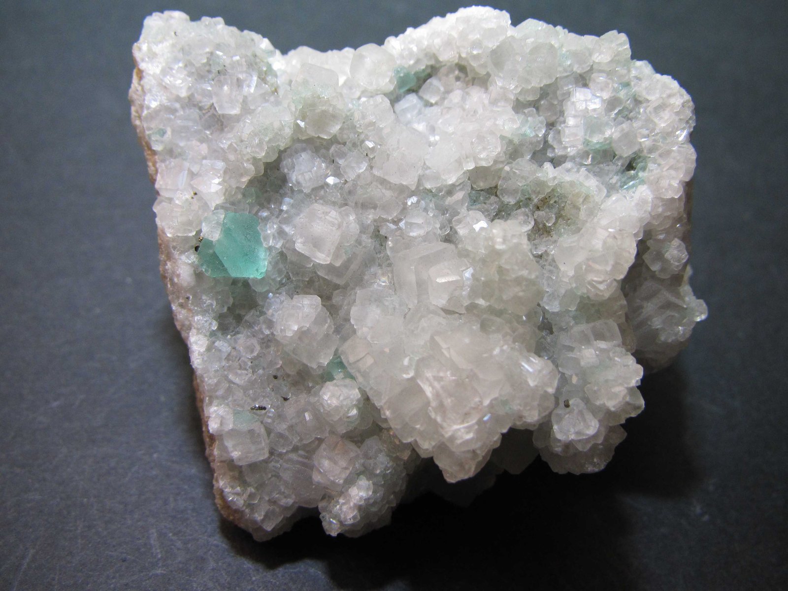 Fluorita y calcita
5 x 5 cm.
(Autor: prcantos)
