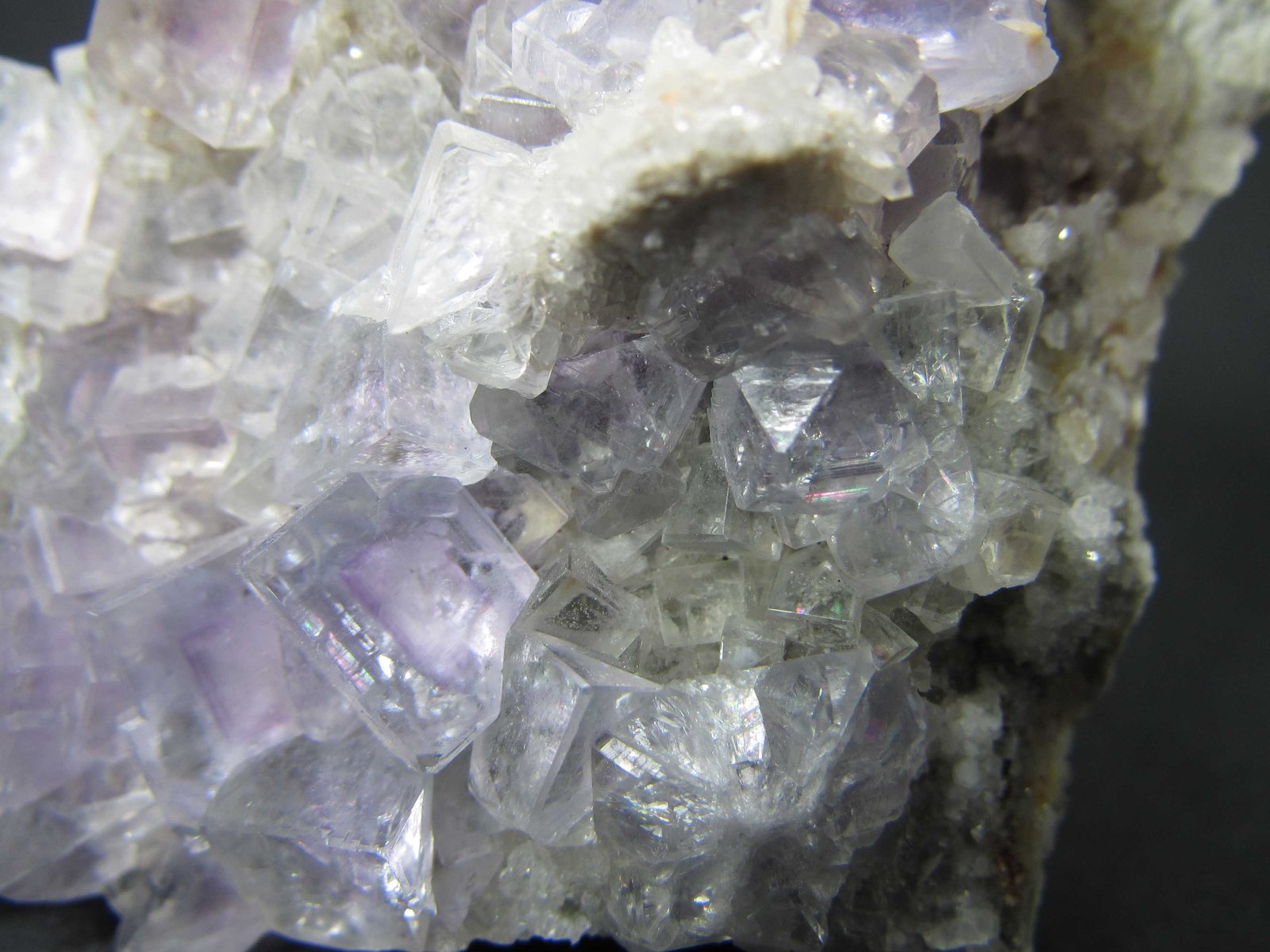 Fluorita
4 cm. ancho de campo
(Autor: prcantos)