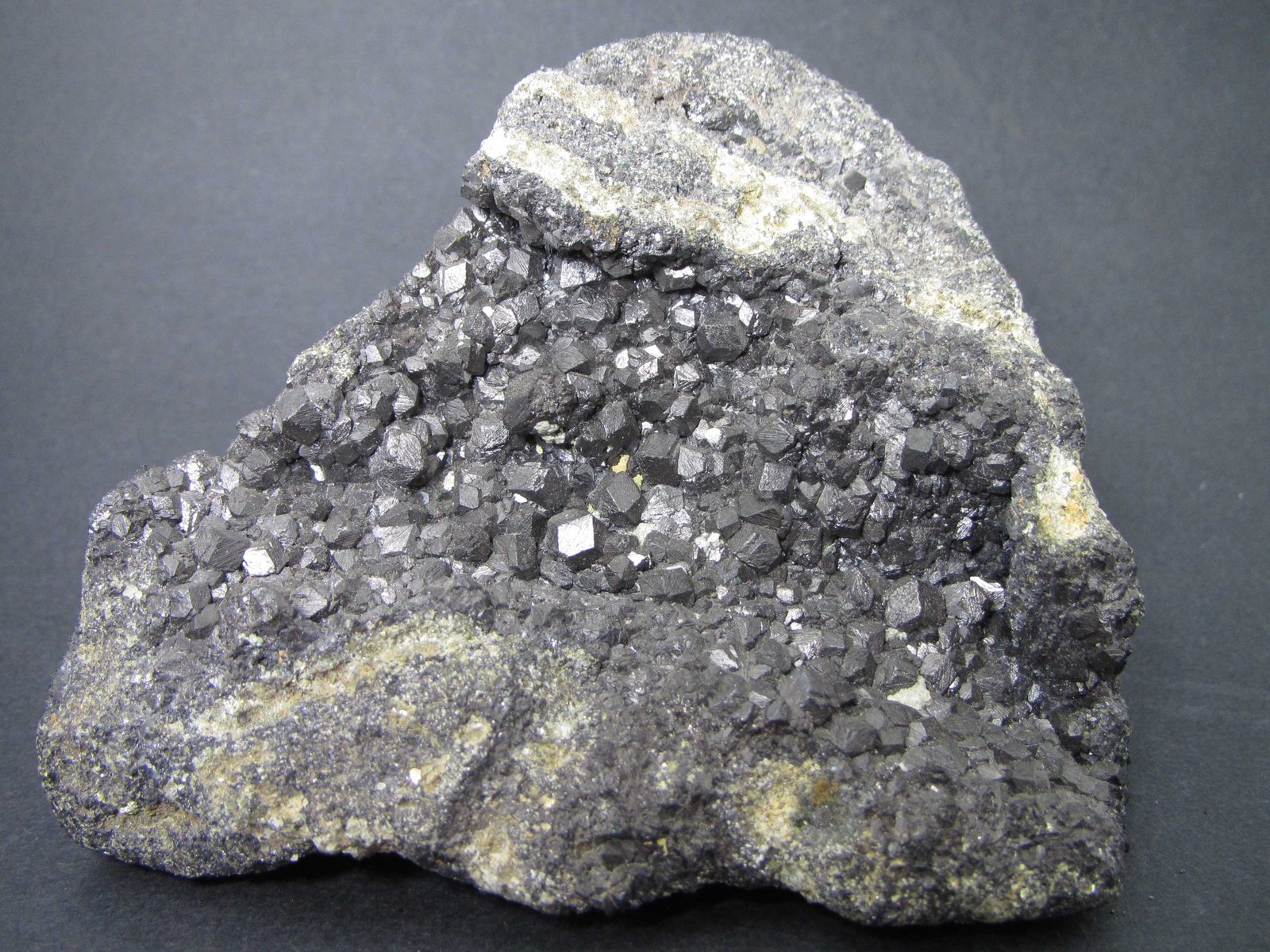Magnetita
9'5 x 8'5 cm.
(Autor: prcantos)