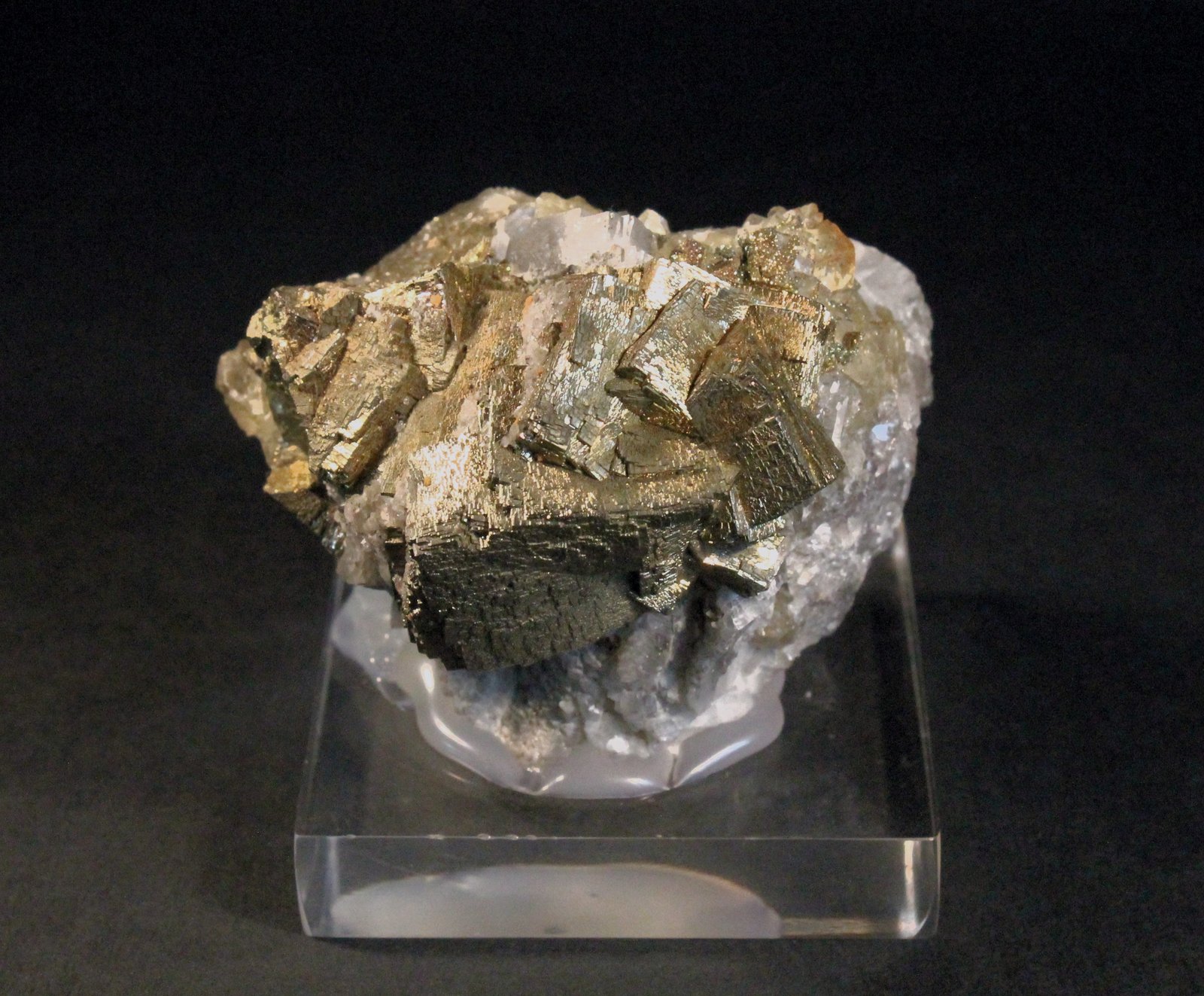 Pirita
6 x 5 cm.
(Autor: Darío Menéndez)