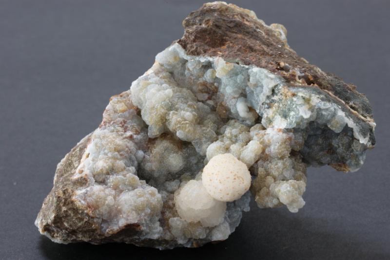 Smithsonita , Siderita
85x65x50 mm
(Autor: carles)