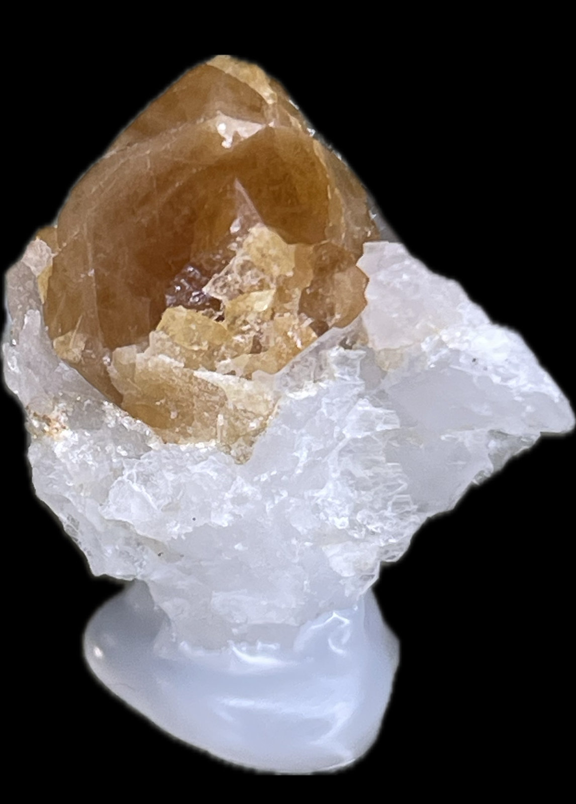 Scheelita y Cuarzo
2,5x2,5cm
(Autor: castrominerals)