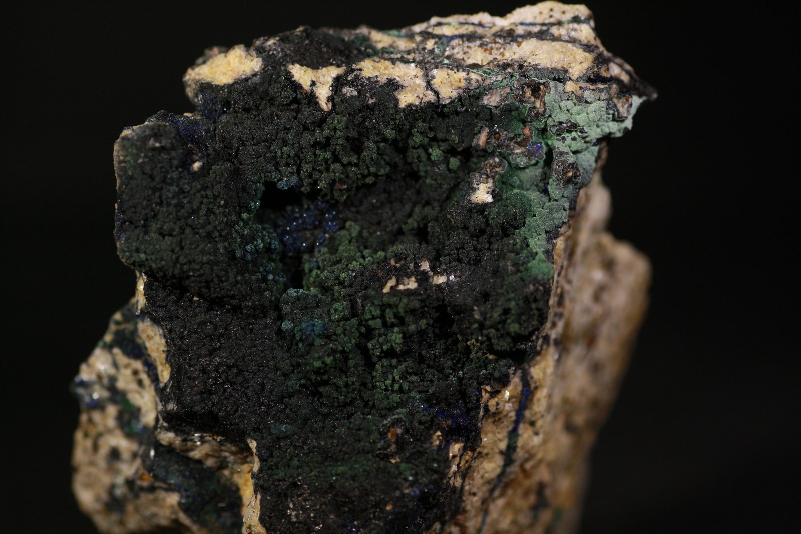 Olivenita
5,5 x 4 cm
(Autor: minero1968)