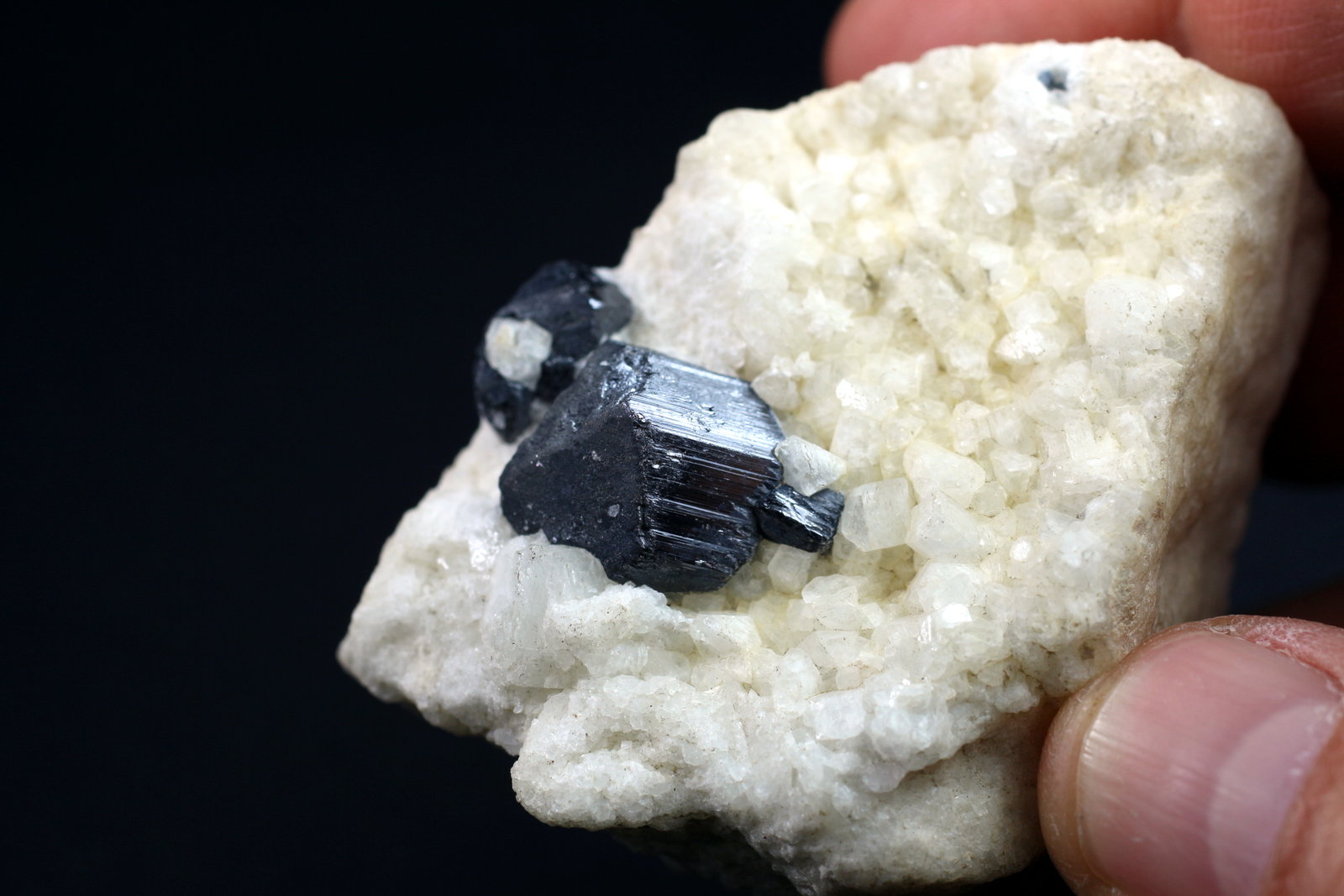 Rutilo
5.4 x 4.2 x 4 centimetros
(Autor: Ricardo Melendez)