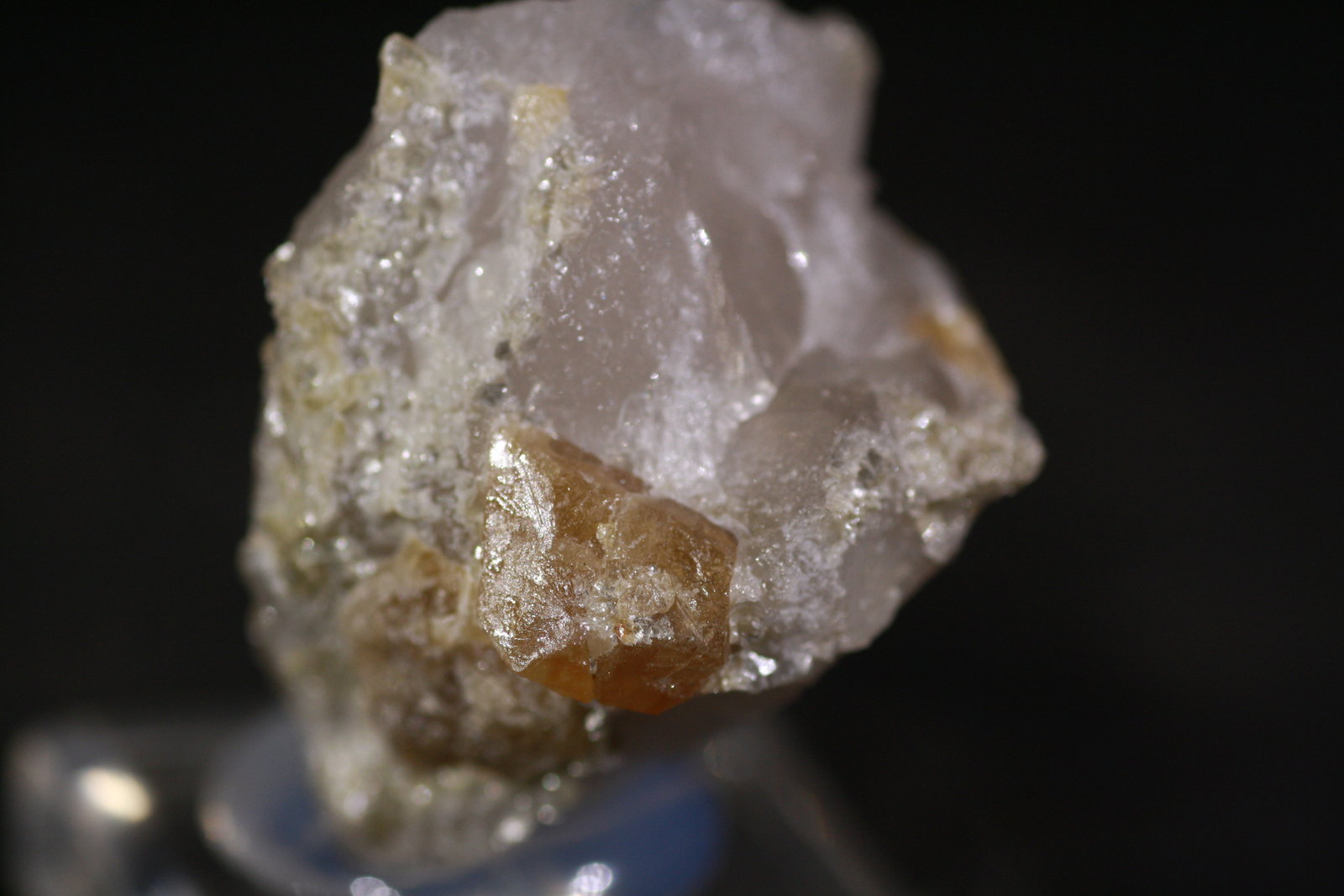 Scheelita
Cristal 18x19mm
(Autor: minero1968)