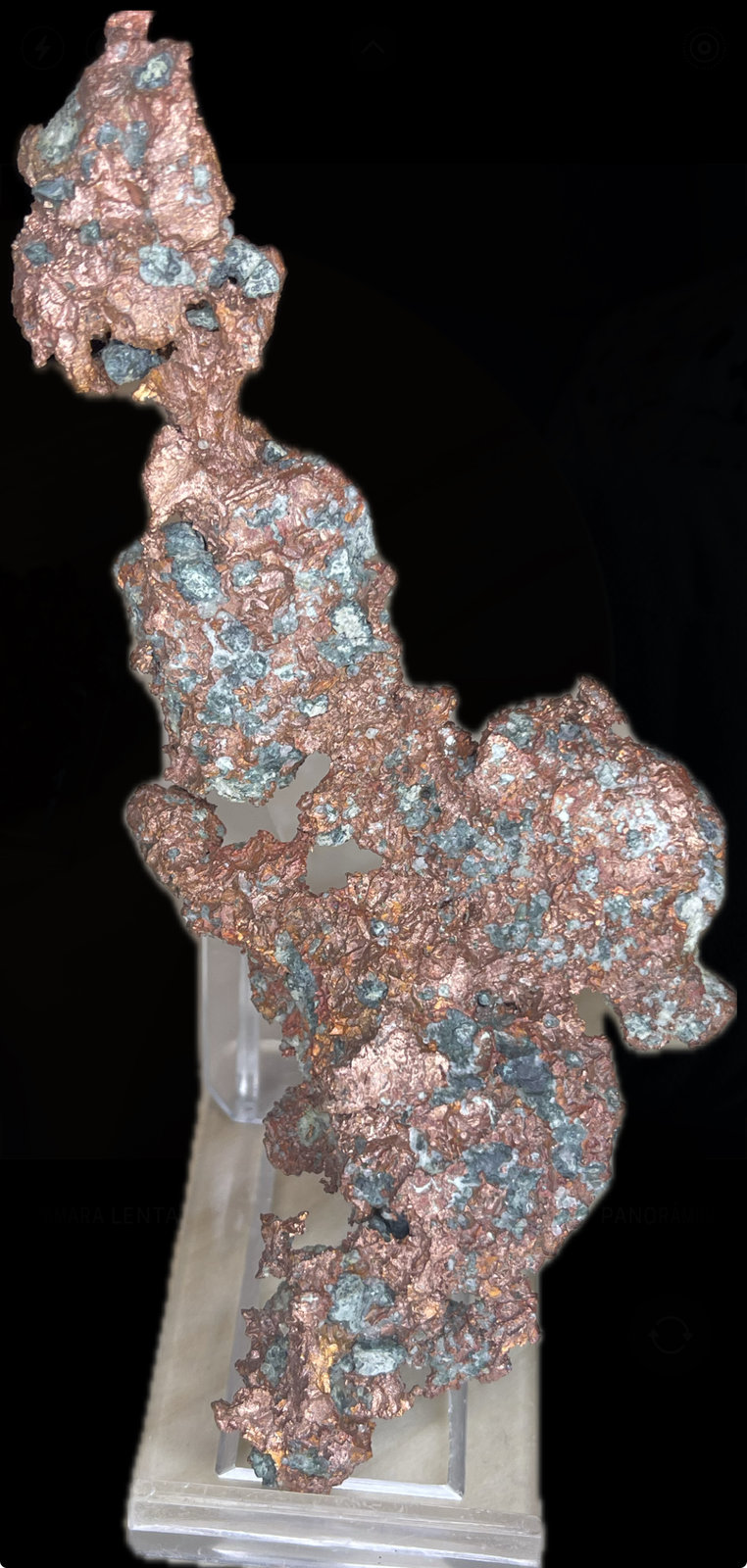 Cobre
14,5x6cm
(Autor: castrominerals)