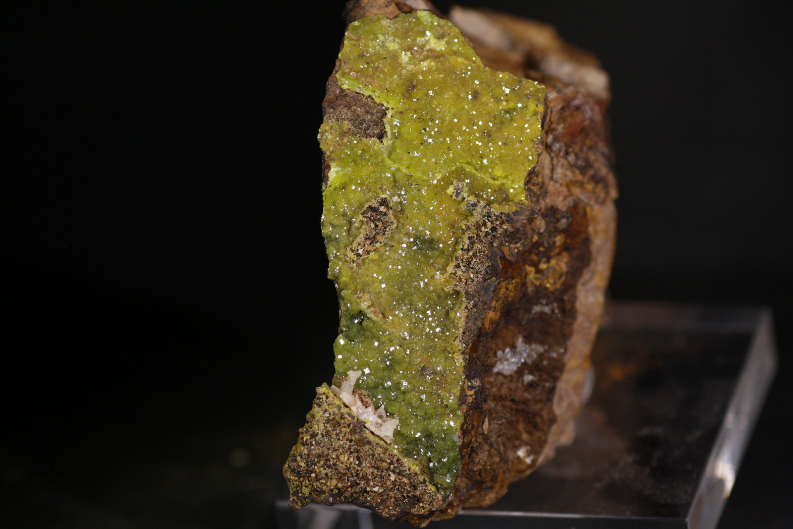 Piromorfita, Cerusita
10x6,5 cm
(Autor: minero1968)