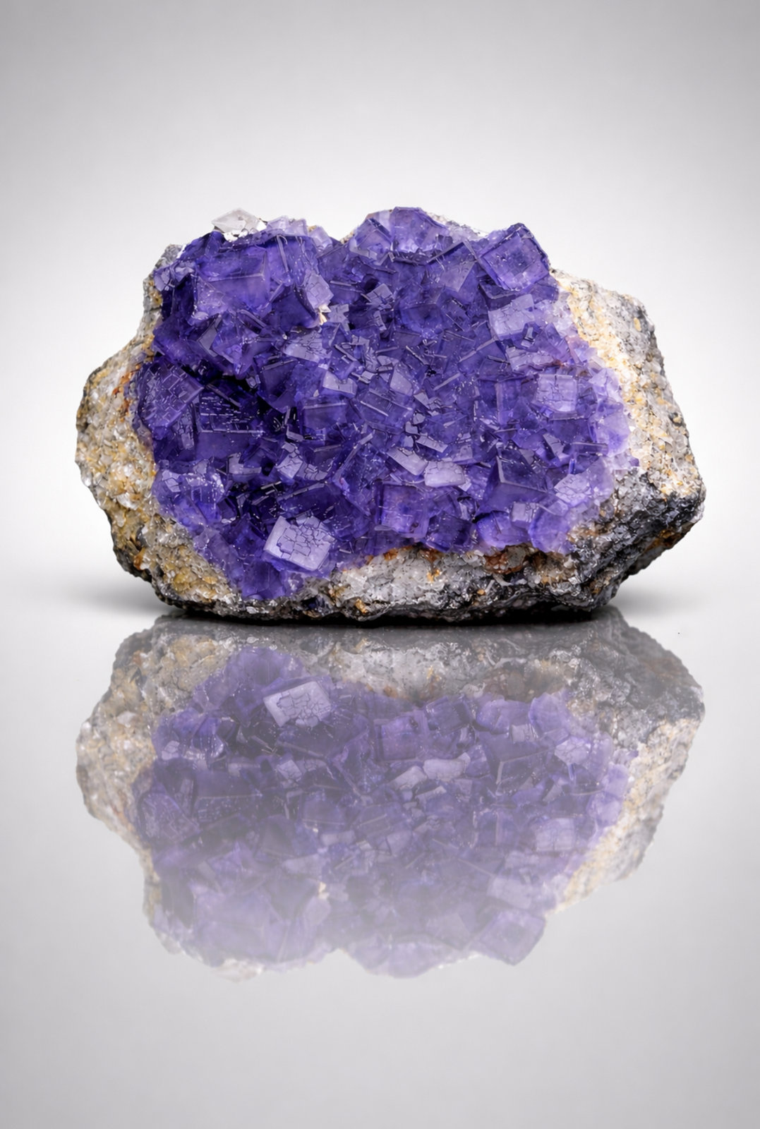 Fluorita y Calcita
10,5x7cm.
(Autor: castrominerals)