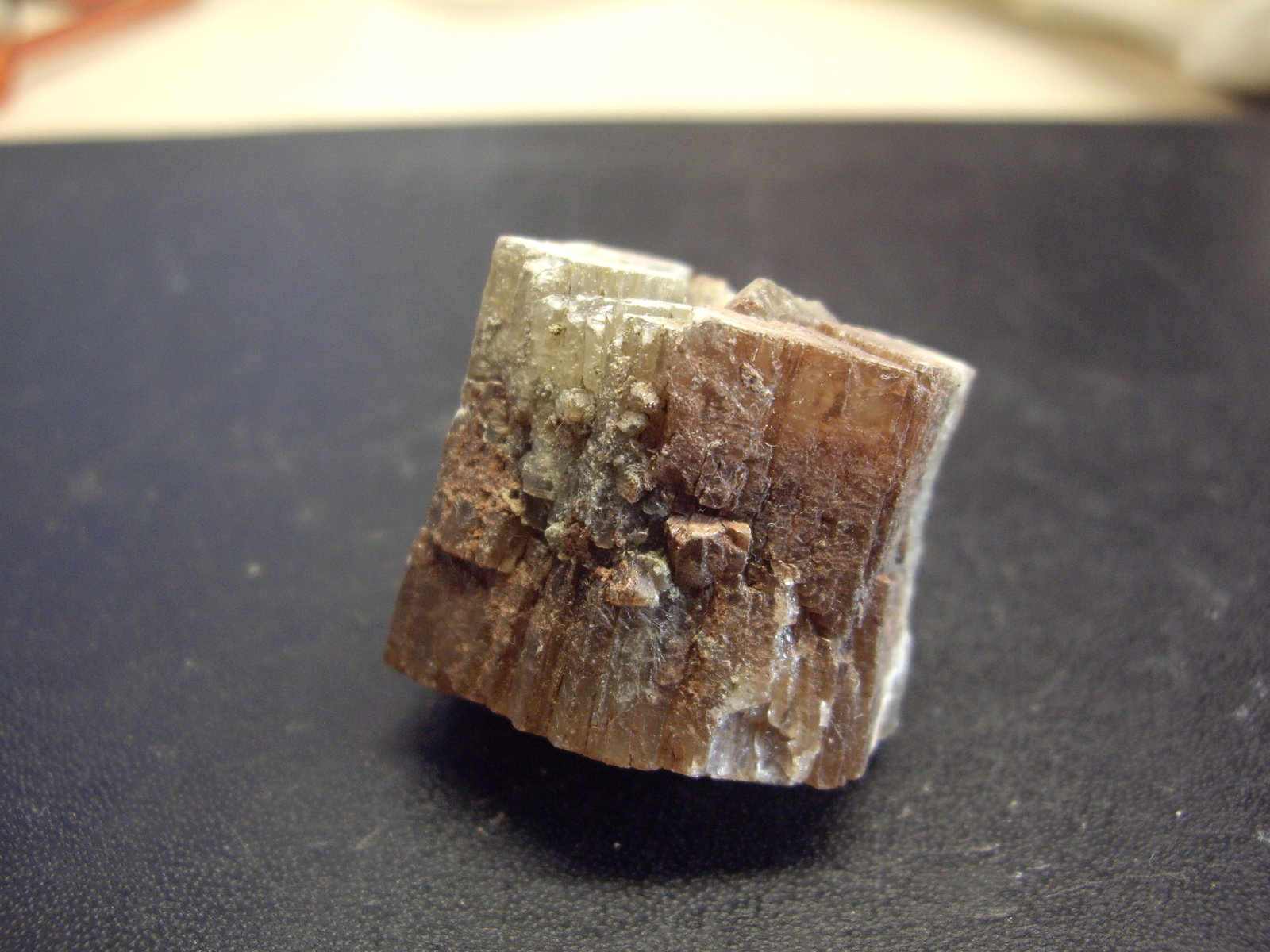 Aragonito
2.5 x 2.5 x 3 cm
(Autor: Toño P)