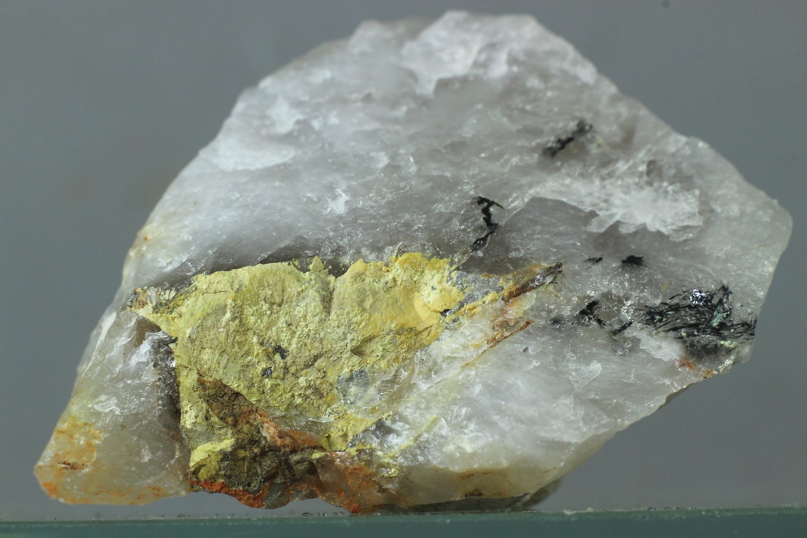 Koechlinita
44x31 mm.
(Autor: Juan Espino)