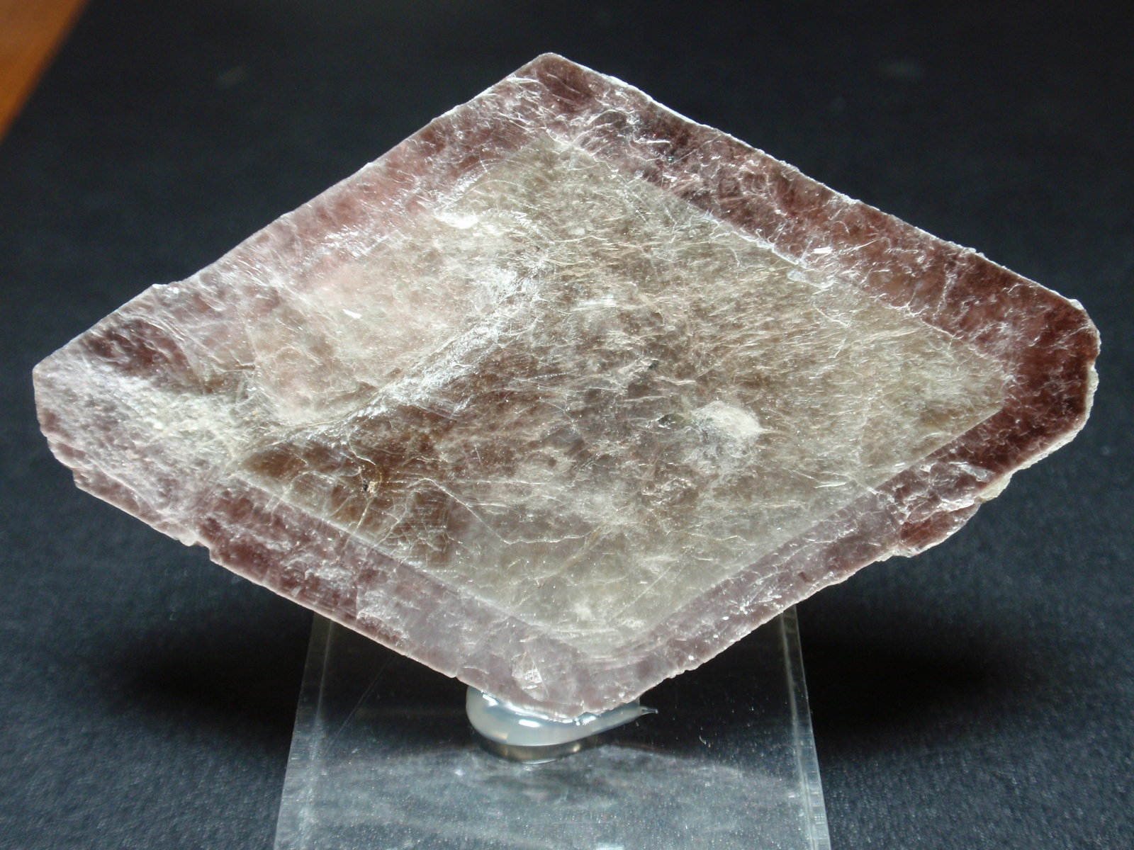 Lepidolita y moscovita
80x50 mm
(Autor: Ignacio)