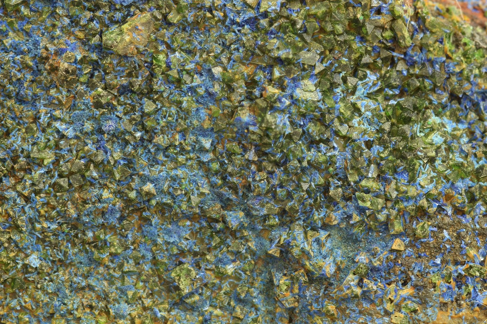 Libethenita
65X52X26 mm
(Autor: Juan Espino)