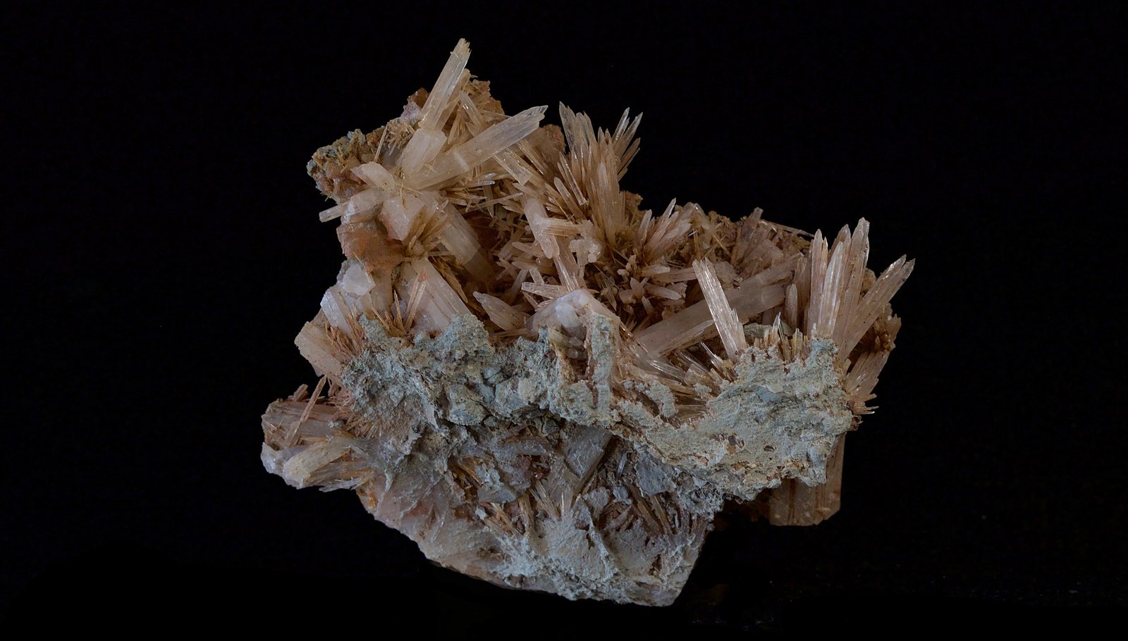 Aragonito
5 x 3 cm
(Autor: Ángel Rodríguez Benavent)