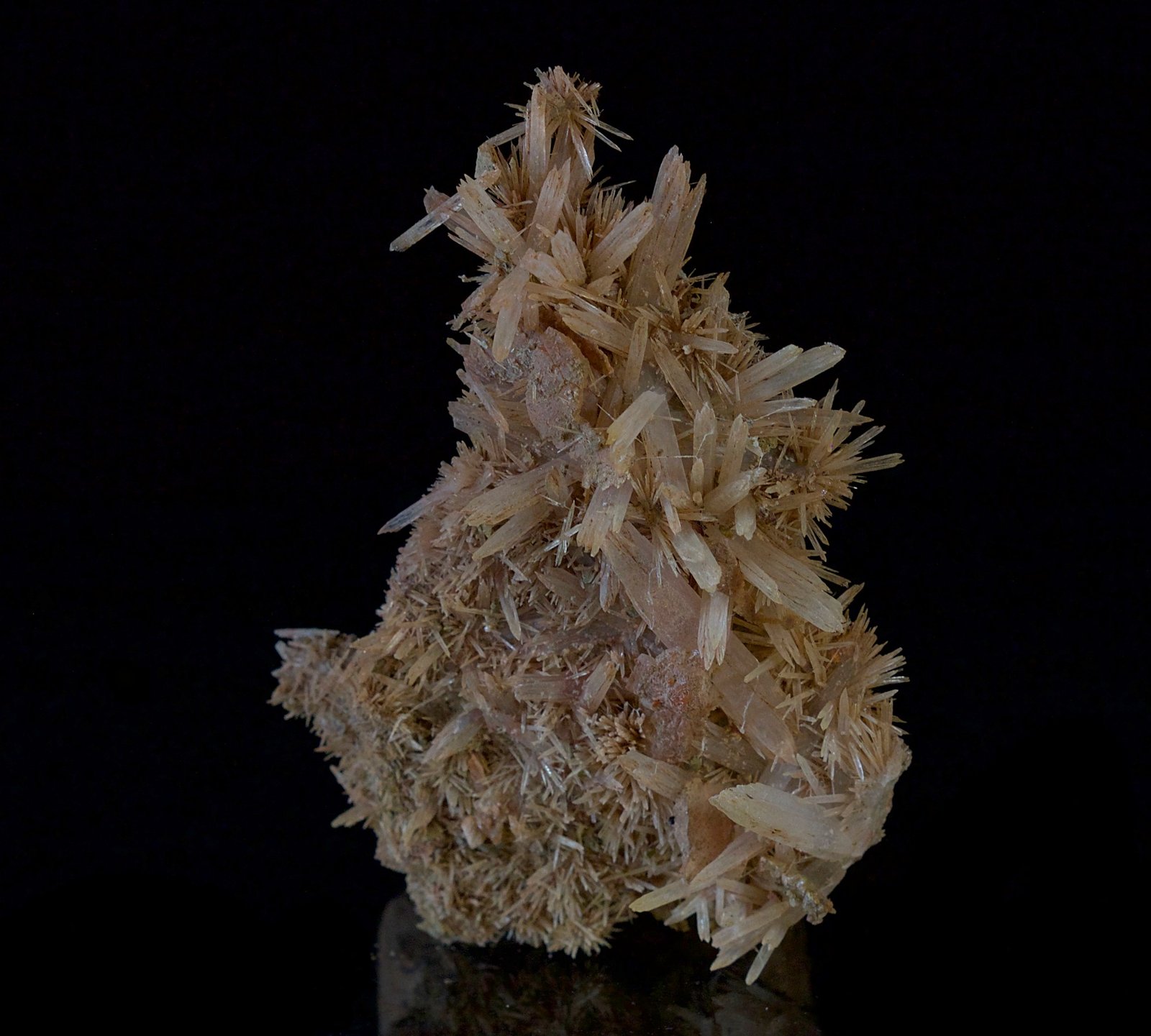 Aragonito
4.5 x 3 cm
(Autor: Ángel Rodríguez Benavent)