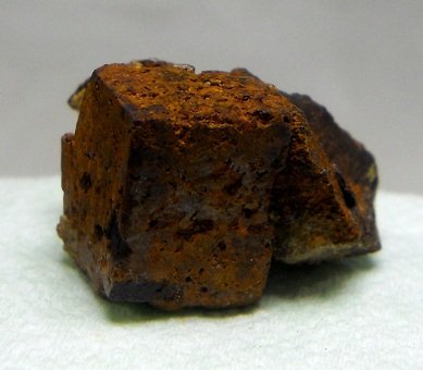 limonita pseudomórfica Pirita
10x10x12 mm
(Autor: Luis Ramón Coves)