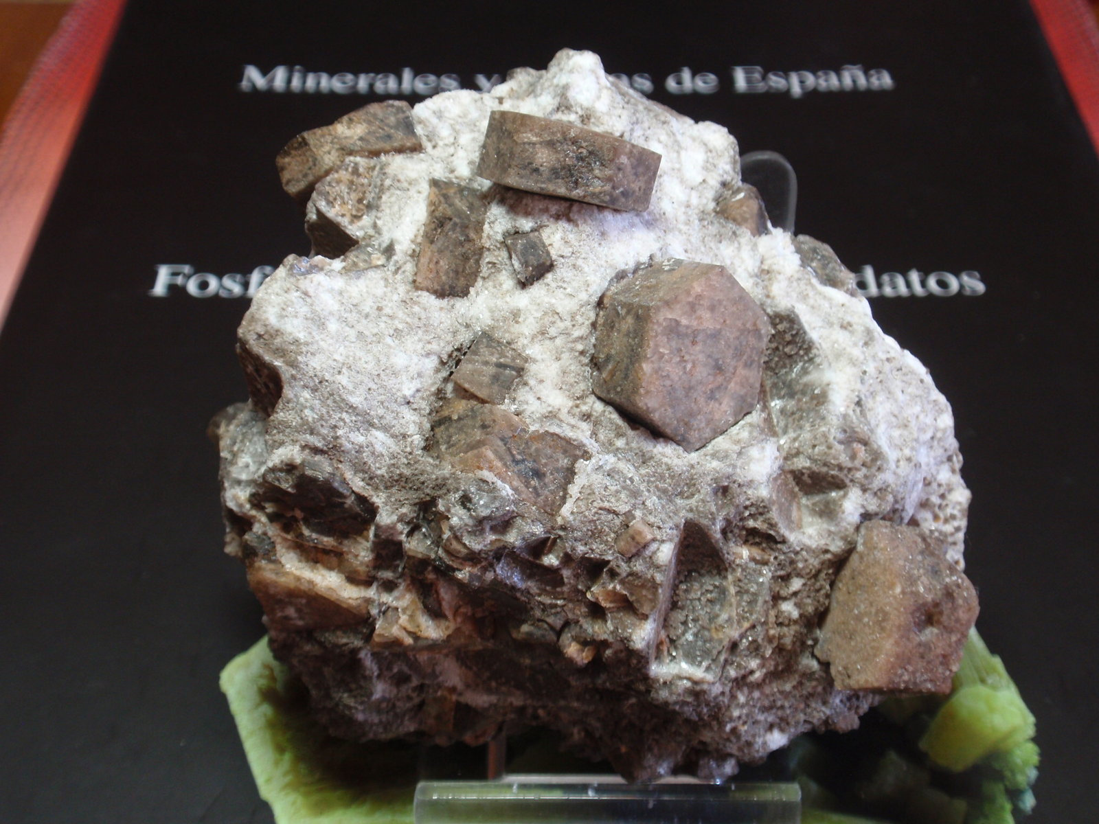 Magnesita
80x70 mm
(Autor: Ignacio)