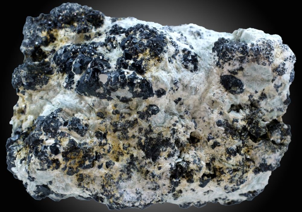 Magnetita
35 x 25 x 22 mm.
(Autor: José Luis Zamora)