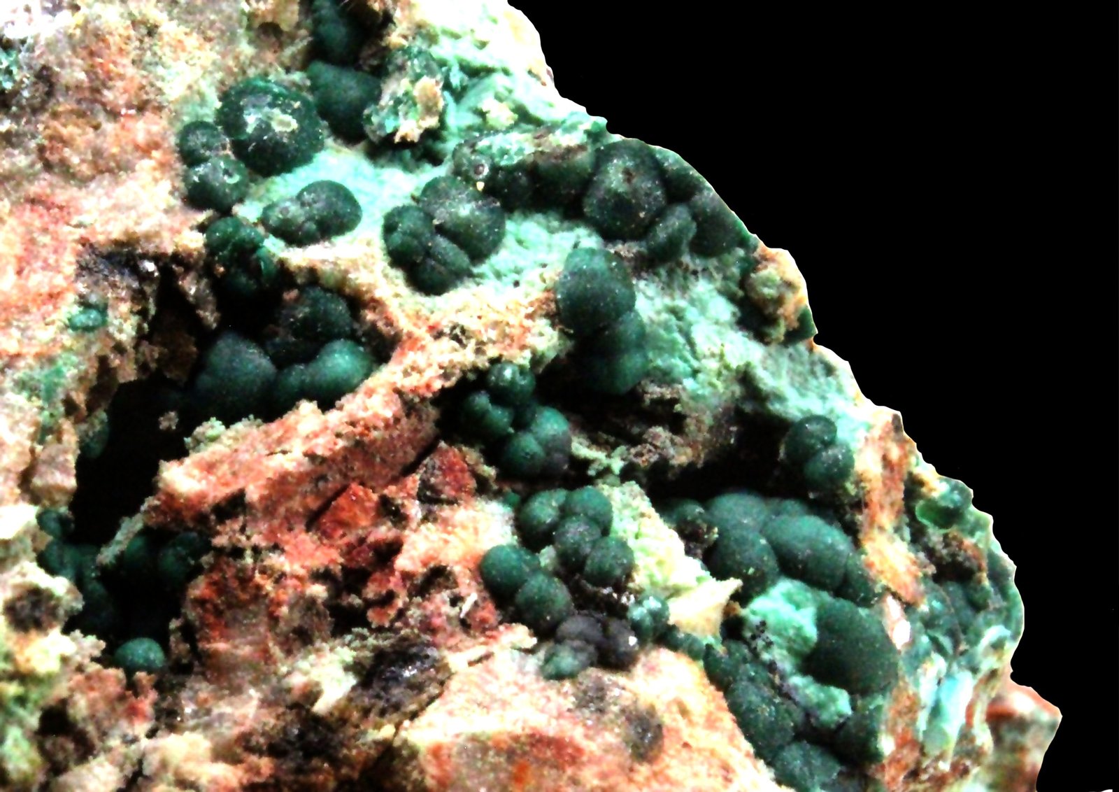 Malaquita, Conicalcita
27 x 25 x 20 mm
(Autor: José Luis Zamora)