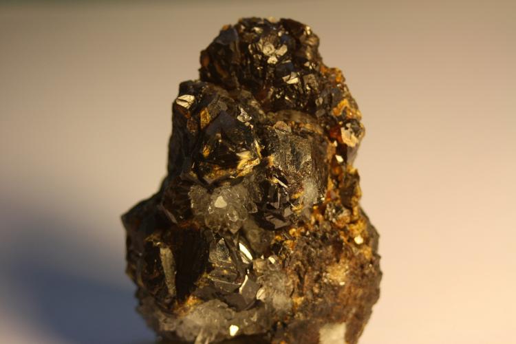 Esfalerita y Cuarzo
6 x 4 cm.
(Autor: minero1968)