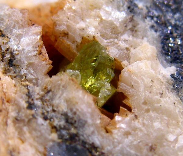 Esfalerita
Cristal de 3 mm.
(Autor: Calita)