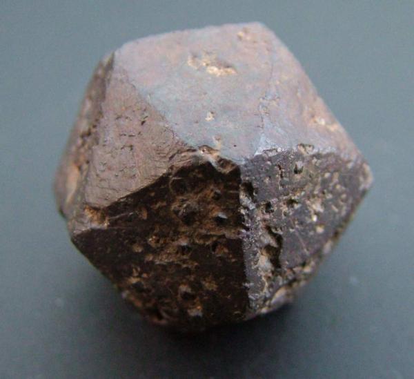 Limonita pseudomórfica de Pirita
20 x 20 x 20 mm,.
(Autor: JACendon)