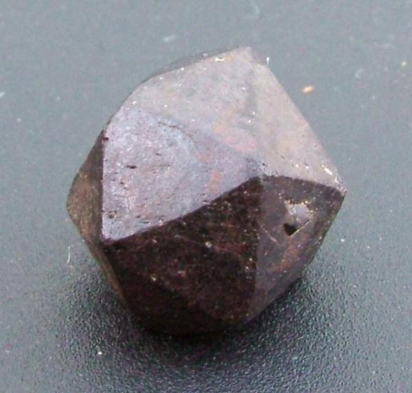 Limonita pseudomórfica de Pirita
8 x 8 x 8 mm.
(Autor: JACendon)