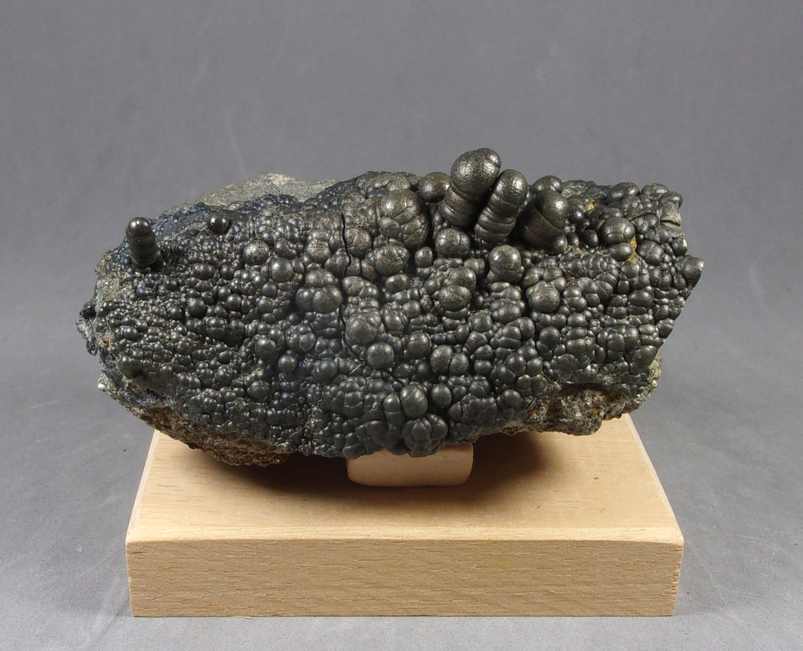 sulfuros de hierro (variedad melnikovita)
9 x 5,6 x 4,2 cm.
(Autor: J. G. Alcolea)
